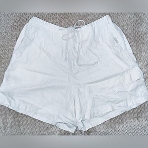 Eddie Bauer 💯 Linen Utility Style Elastic Tie Waist Women’s Shorts Size 8